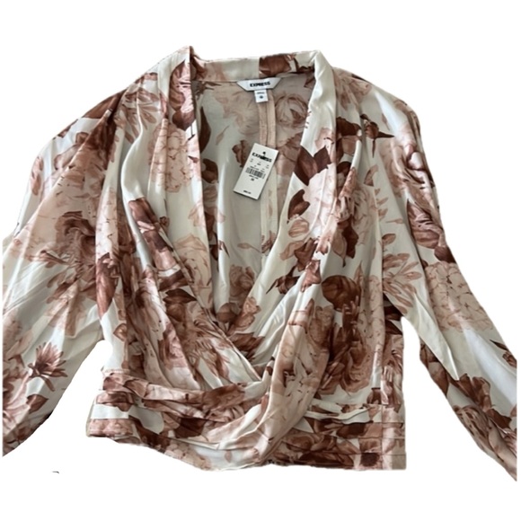 🆕 Express V-Neck Overlapped Front Blouse NWT - Picture 2 of 8